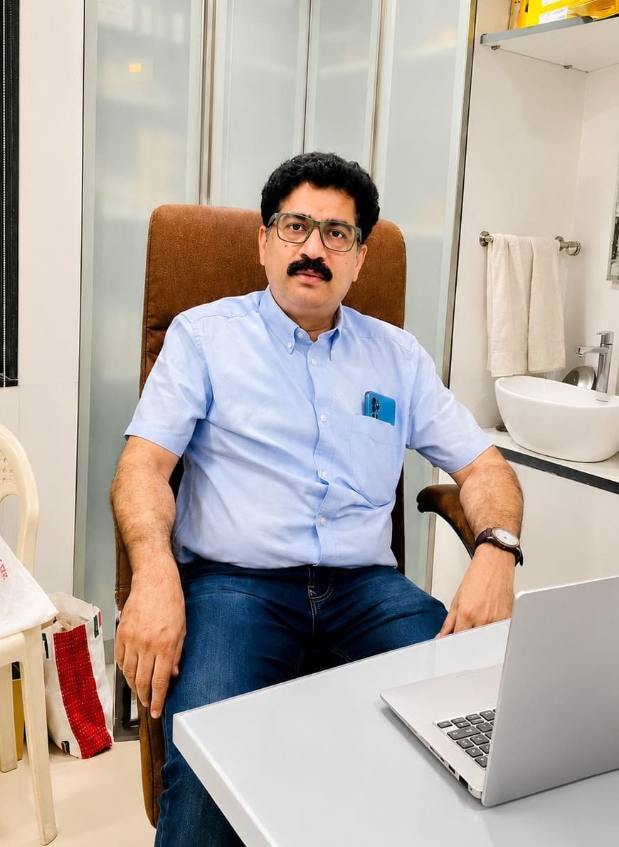Dr. Veejhay Harpalay